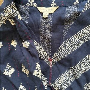 Lucky Brand Navy and Cream Patterned Blouse